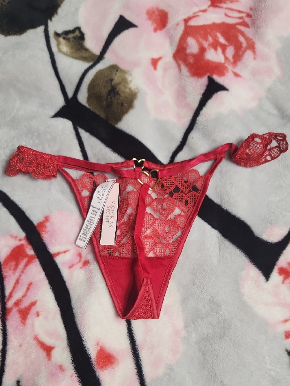 Victorias Secret Bundle Of 4 VSTRINGS - Picture 3 of 7